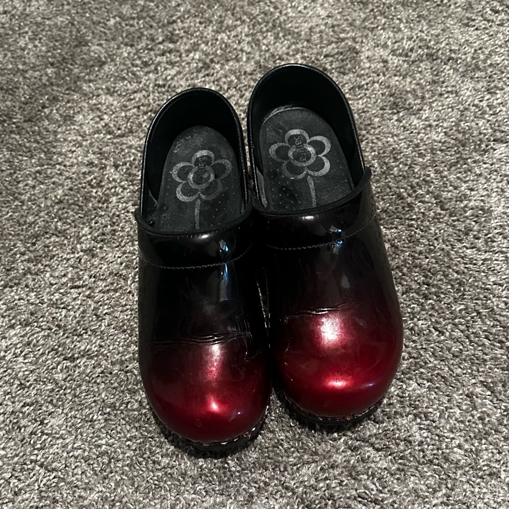 Sanita professional clogs size 38 (US 7.5)